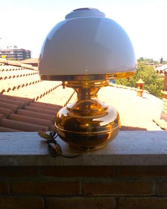 Lampada da tavolo