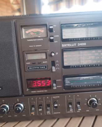 Grundig Satellit 3400, Ricevitore mondiale vintage