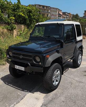 Suzuki SJ 413 samurai