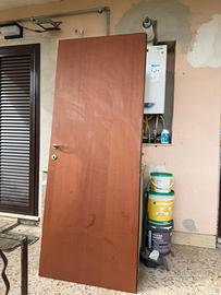 2 porte in legno bagno e camera da letto