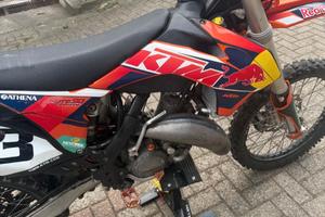 KTM 125