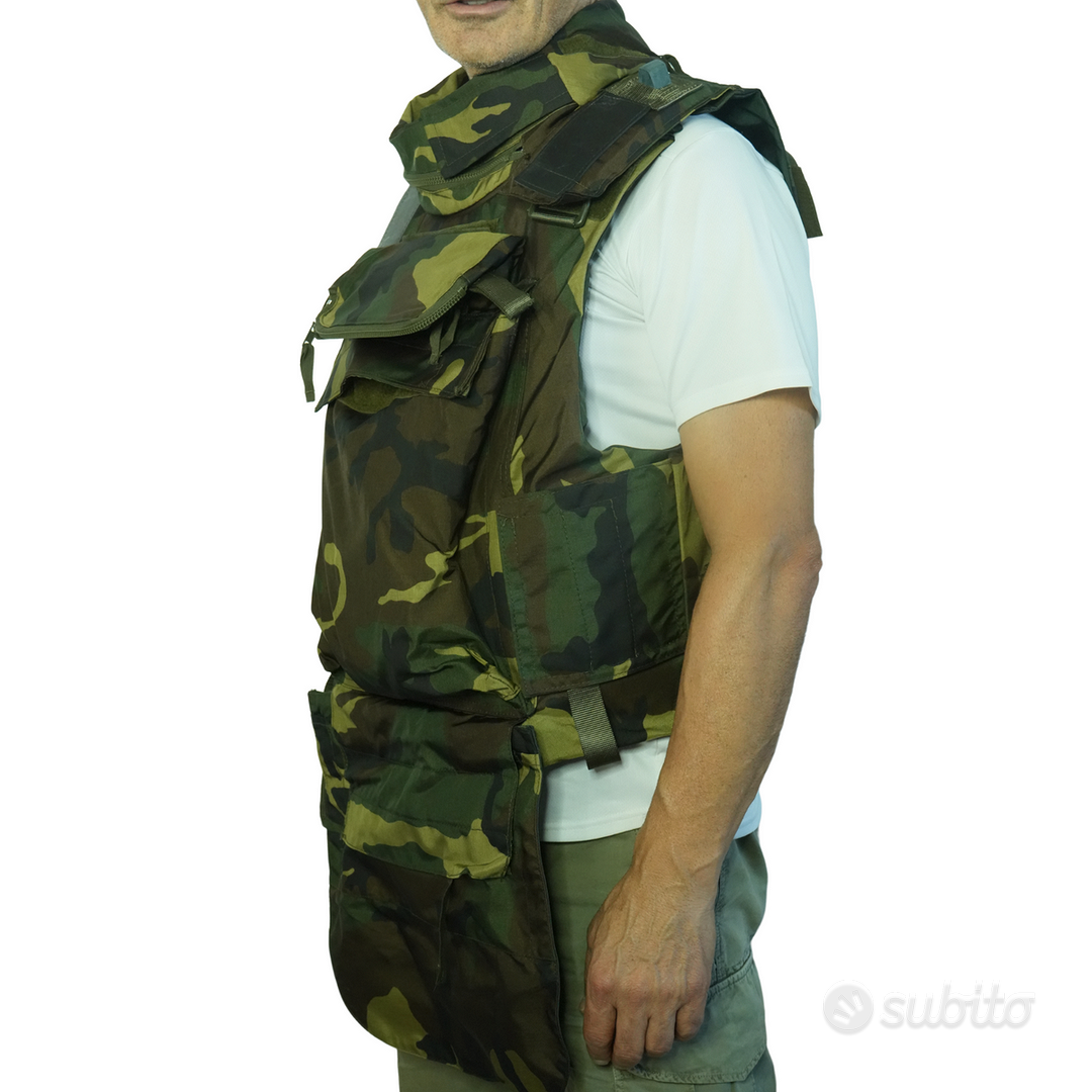 Gilet Tattico Militare Giubbotto Antiproiettile - Abbigliamento e Accessori  In vendita a Salerno