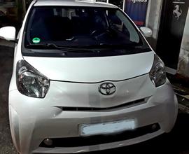 TOYOTA IQ 1.0 Luxury