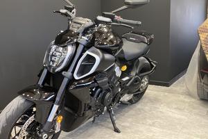 Ducati diavel v4