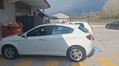 Alfa giulietta  anno 2011