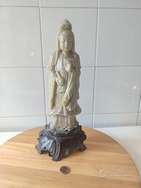 Statuetta cinese in pietra vera