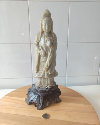 Statuetta cinese in pietra vera