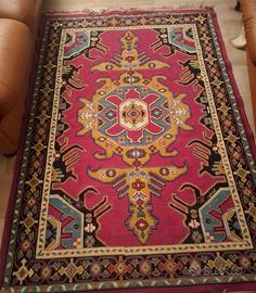 TAPPETI PERSIANI DI MEDIE DIMENSIONI