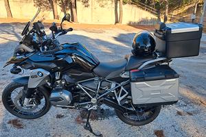 GS 1200 LC TRIPLE BLACK