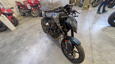 Ktm duke 125 incidentato