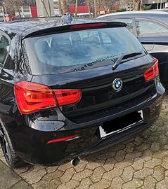 .BMW 118i Spot Line