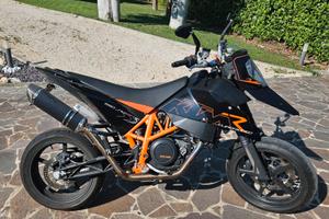 moto KTM 690 SMR depotenziata