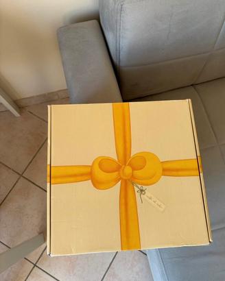 Piatto torta e alzata thun