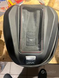 Borsa da serbatoio GIVI ST611B