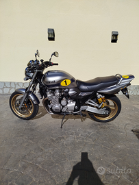 Yamaha xjr 1300 permute