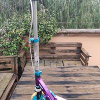 Monopattino a spinta per bambini