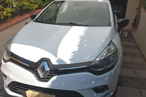 Renault Clio due
