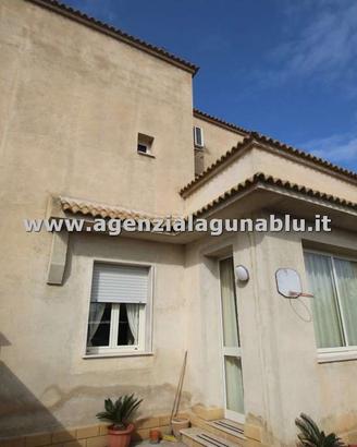 Casa singola con giardino