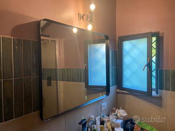 Specchio moderno Nuovo 76x100 con cornice nera
