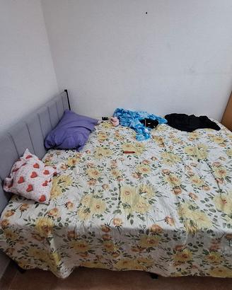 letto + materasso  (nuovo) dimensioni 160x200