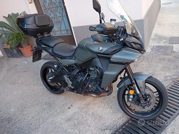 Vento moto Yamaha tracer 9