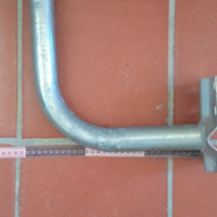 Staffa curva per pali/ringhiere D40mm