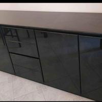 Credenza laccata