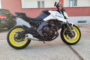 CF moto 650 nk