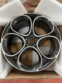 Cerchio originale alfa