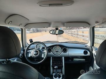 Mini Cooper r50 1,6 benzina 116 CV anno 2006