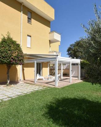Appartamento di 105 m² con 4 locali e box auto a L
