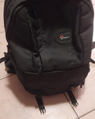 Zaino fotografico Lowepro LP142.