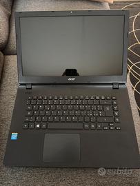 Laptop ACER Aspire ES1-511