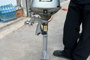 Blocco gommone più due motori