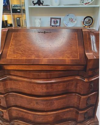 Secretaire in noce
