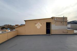 5 LOCALI A FICARAZZI