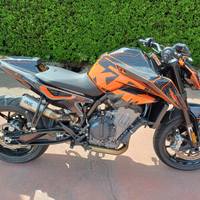 KTM DUKE 790