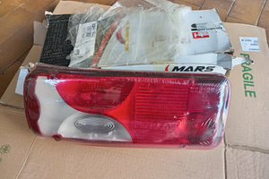 X motrice Fanale posteriore sx ( con luce targa)