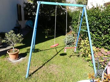 Supporto in metallo per altalene