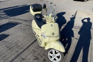 Vespa GTS200L anno 2003