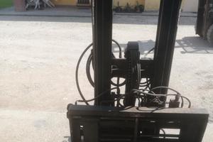 Castello/montante per trattore