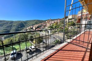 2 LOCALI A PIETRABRUNA