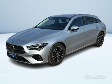 Mercedes CLA Shooting Brake 180 d Advanced auto