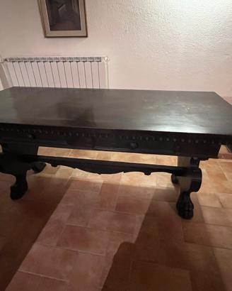 Tavolo , tavolino e  sedia