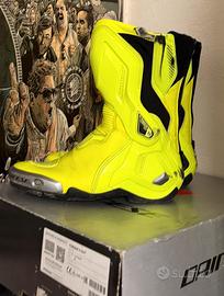 stivali dainese torque 3 out giallo fluo RARI