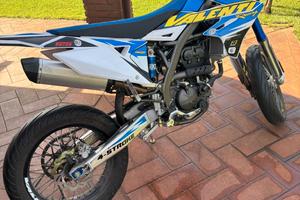 Suzuki Valenti 125 Motard