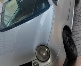 VOLKSWAGEN Lupo - 2004