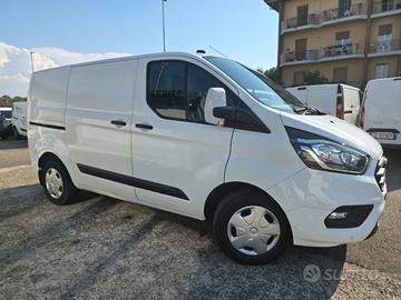 FORD Transit Custom 320 2.0 EcoBlue 130 PC Furgo