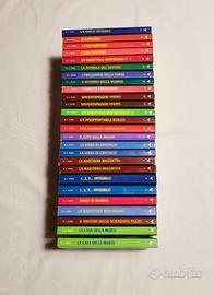 collezione piccoli brividi con adesivi 