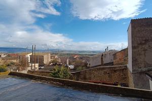 Casa indipendente su due livelli con terreno